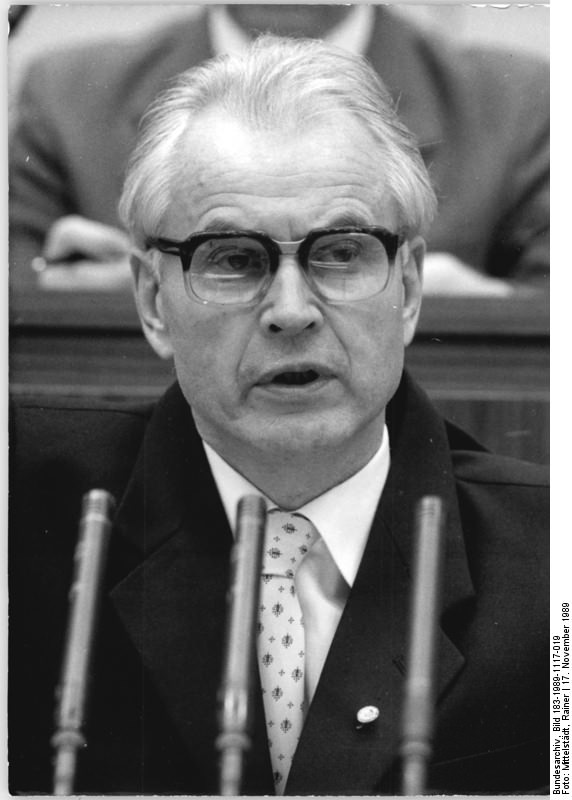 Hans Modrow. Quelle: BArch, Bild 183-1989-1117-019, Fotograf: Rainer Mittelstädt