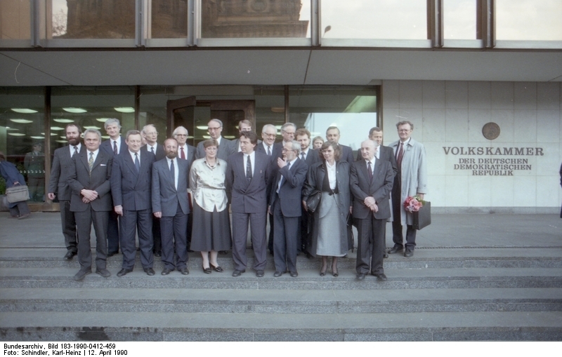 Berlin, Kabinett de Maiziere. Bundesarchiv, Bild 183-1990-0412-459, Fotograf: Karl-Heinz Schindler