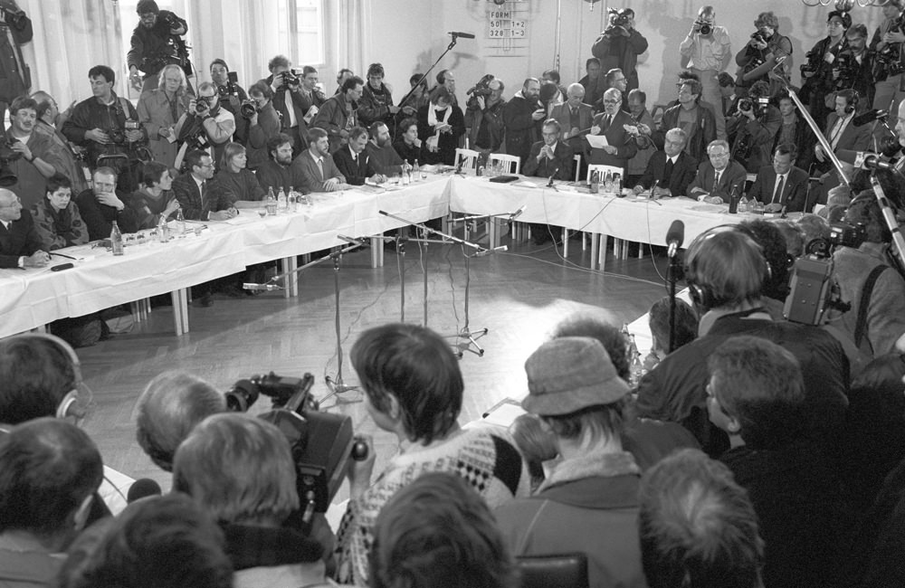 Konstituierung Zentraler Runder Tisch